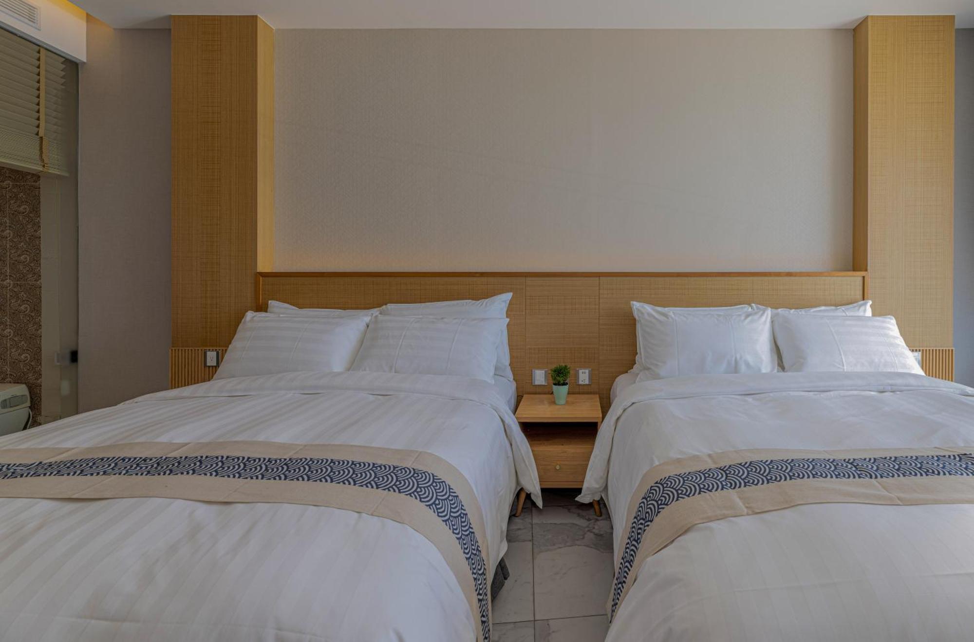 Sun Moon Lake Apollo Resort Hotel Yuchi Exteriör bild